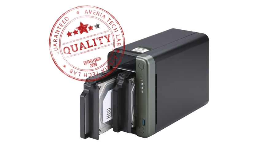 QNAP TS-253D NAS hodnoceni recenze razitko